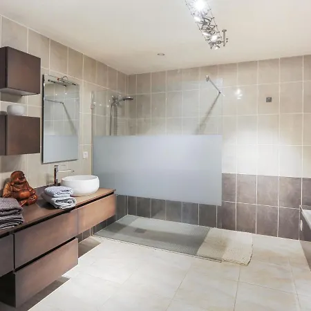 Nicoleine By Interhome بيت للعطل كانيو سور مير
